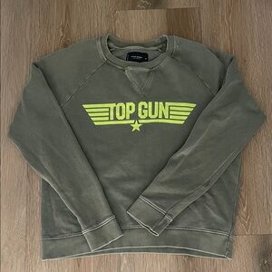 ☄️ 2/$10 ☄️Lucky brand green sweatshirt